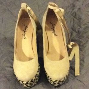 Free people wedge heel shoe